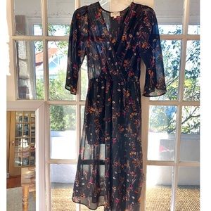 Black floral midi dress small, great condition!